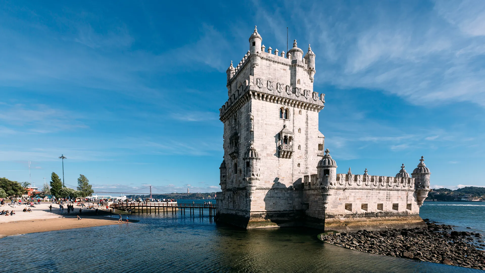 Belém-Tower_GettyImages-907782554