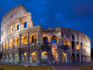 2048px-Colosseum_in_Rome,_Italy_-_April_2007