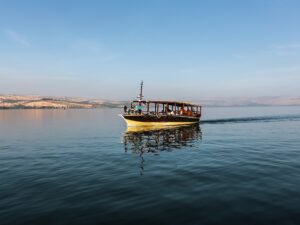 2048px-Sea_of_Galilee_A_tour_boat_at_Galilee_Sea_(8293315571)